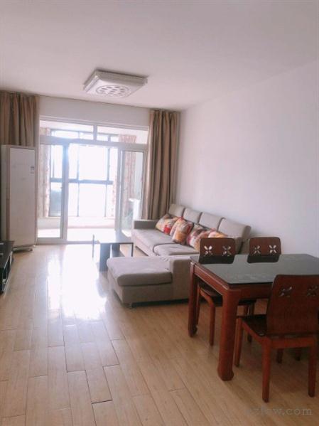 兰陵尚品精装3/2/1朝南好房2000元/月