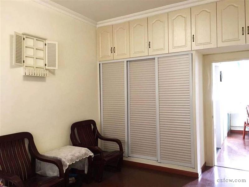 白云新村2室1厅1厨1卫，勤业中学、白云小学、拎包即住，生活配套完善，出行方便