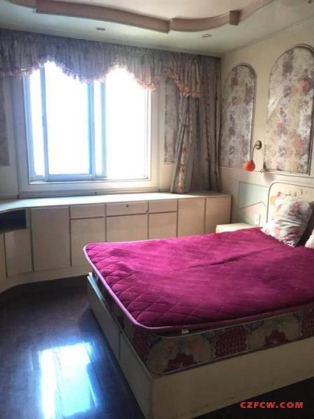 花东二村精装3房/2厅/1卫朝南好房1900元/月