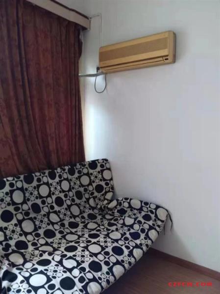 金色湖滨（魏家村）精装2房/1厅/1卫朝南好房1000元/月