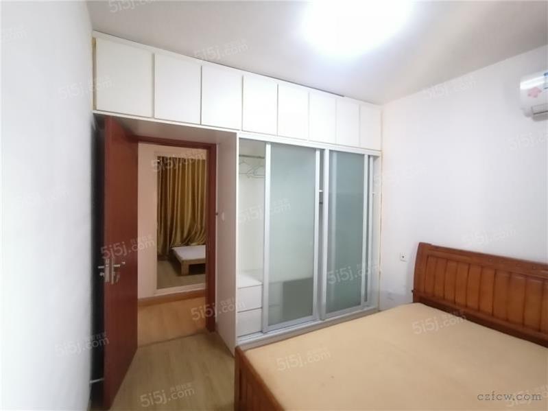 华润国际社区精装3房/2厅/1卫朝南好房2200元/月