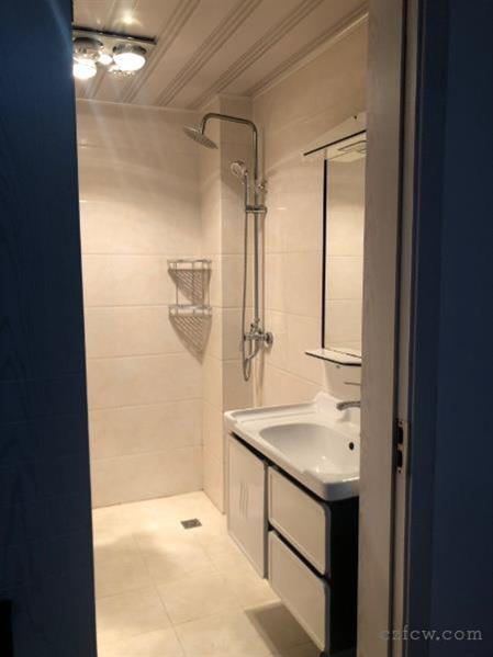 新城香溢紫郡简装2房/1厅/1卫朝南好房2000元/月