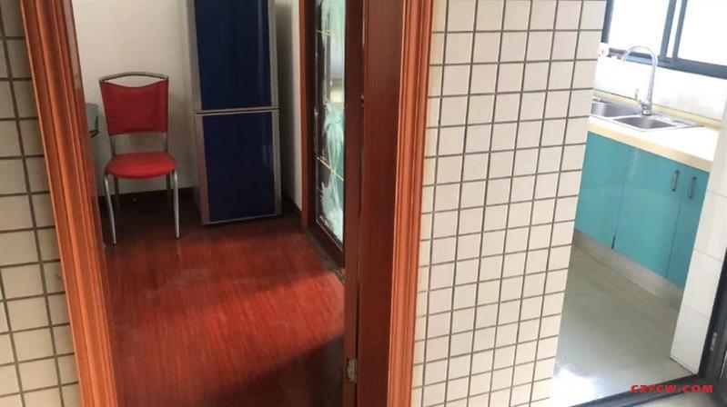 青枫公园旁地铁房