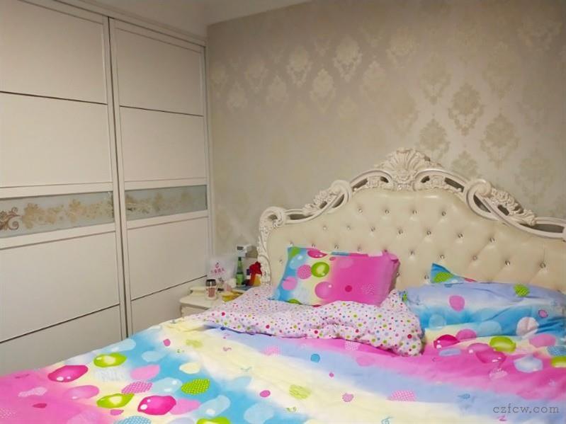 步步高广场全装3房/2厅/2卫朝南好房220万