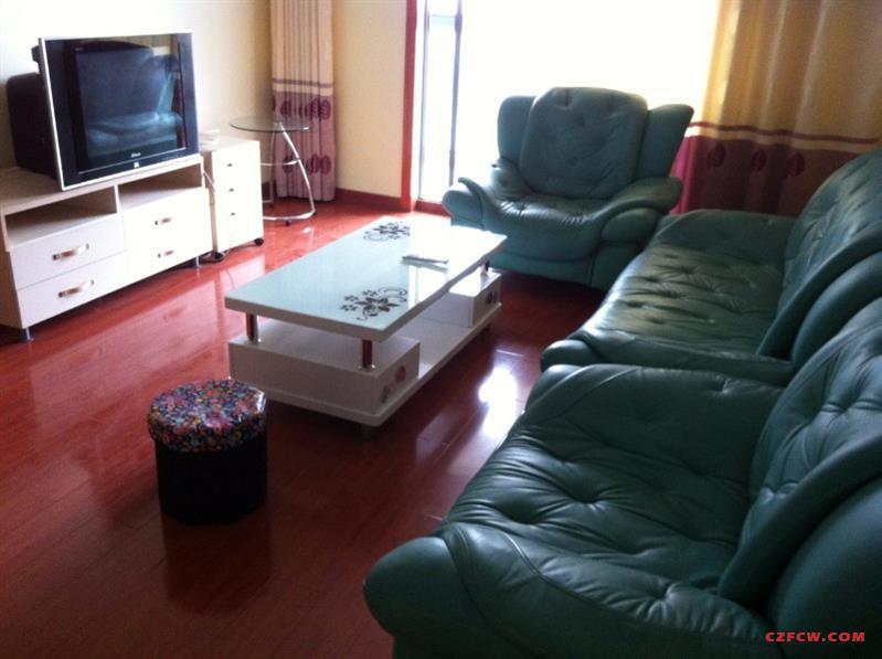 新北实验学区房世府邻里中心简装2房/2厅/1卫朝南好房140万