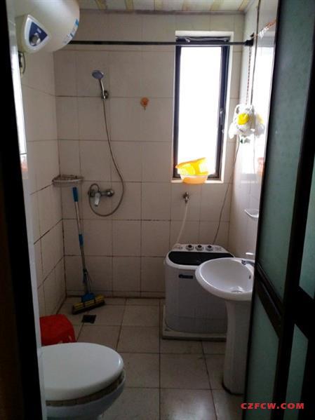 房东直租整租，独门独户好房，民用水电，电梯房，拎包即住！欢迎中介！