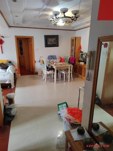 玉带花园毛坯3房/2厅/1卫朝南好房1800元/月